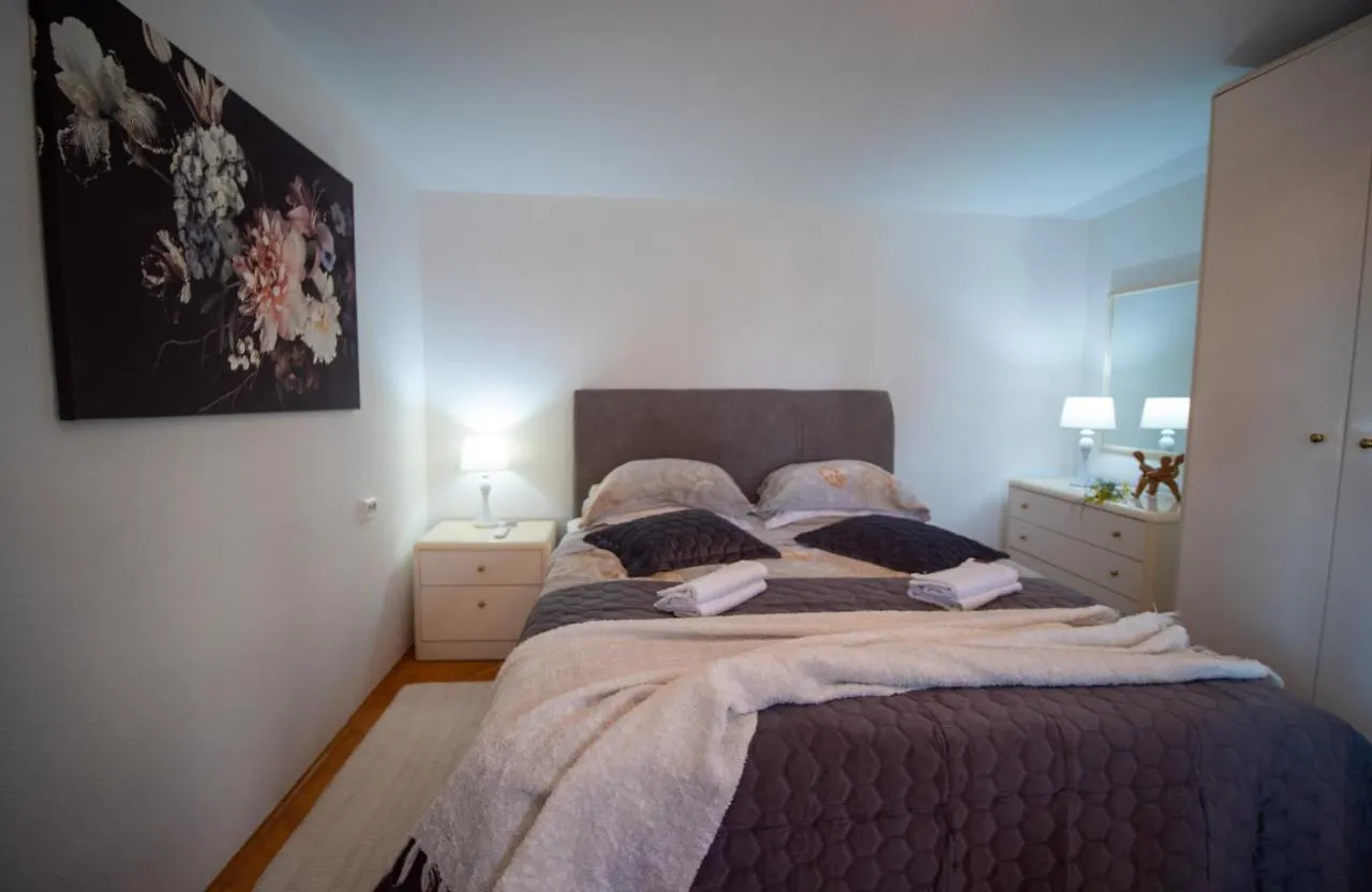 Art Apartment Sole