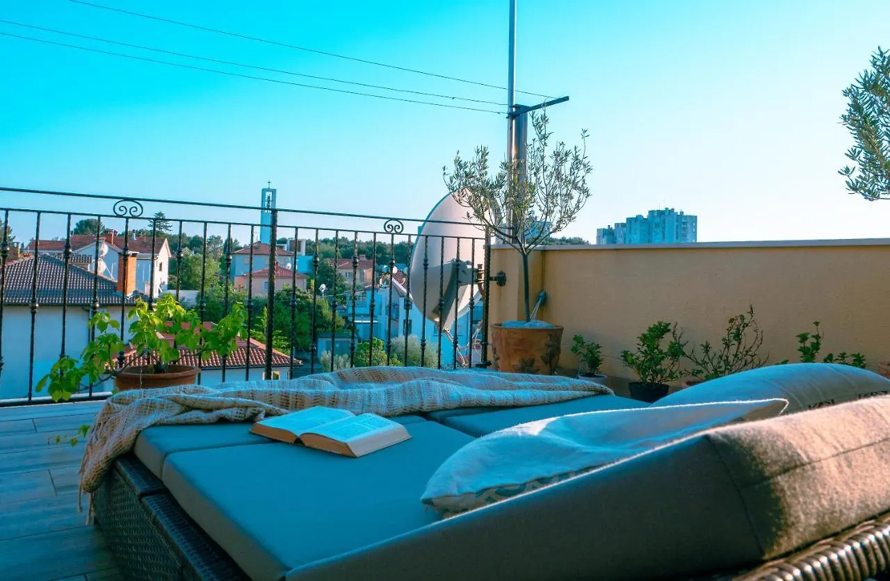 Art Apartment Sole  Pula